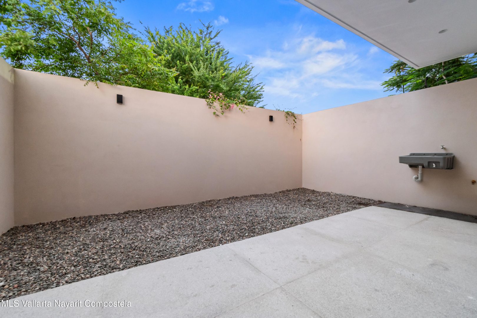 20250918183831111463000000-o