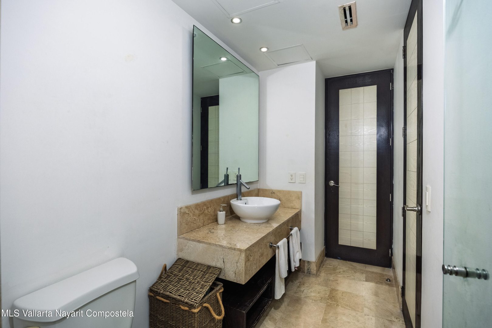 20250921205222479370000000-o