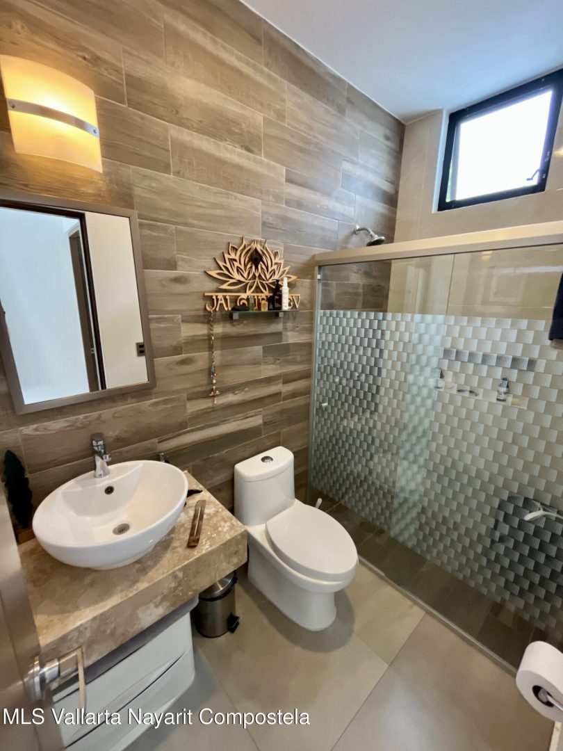 20250925232100046455000000-o