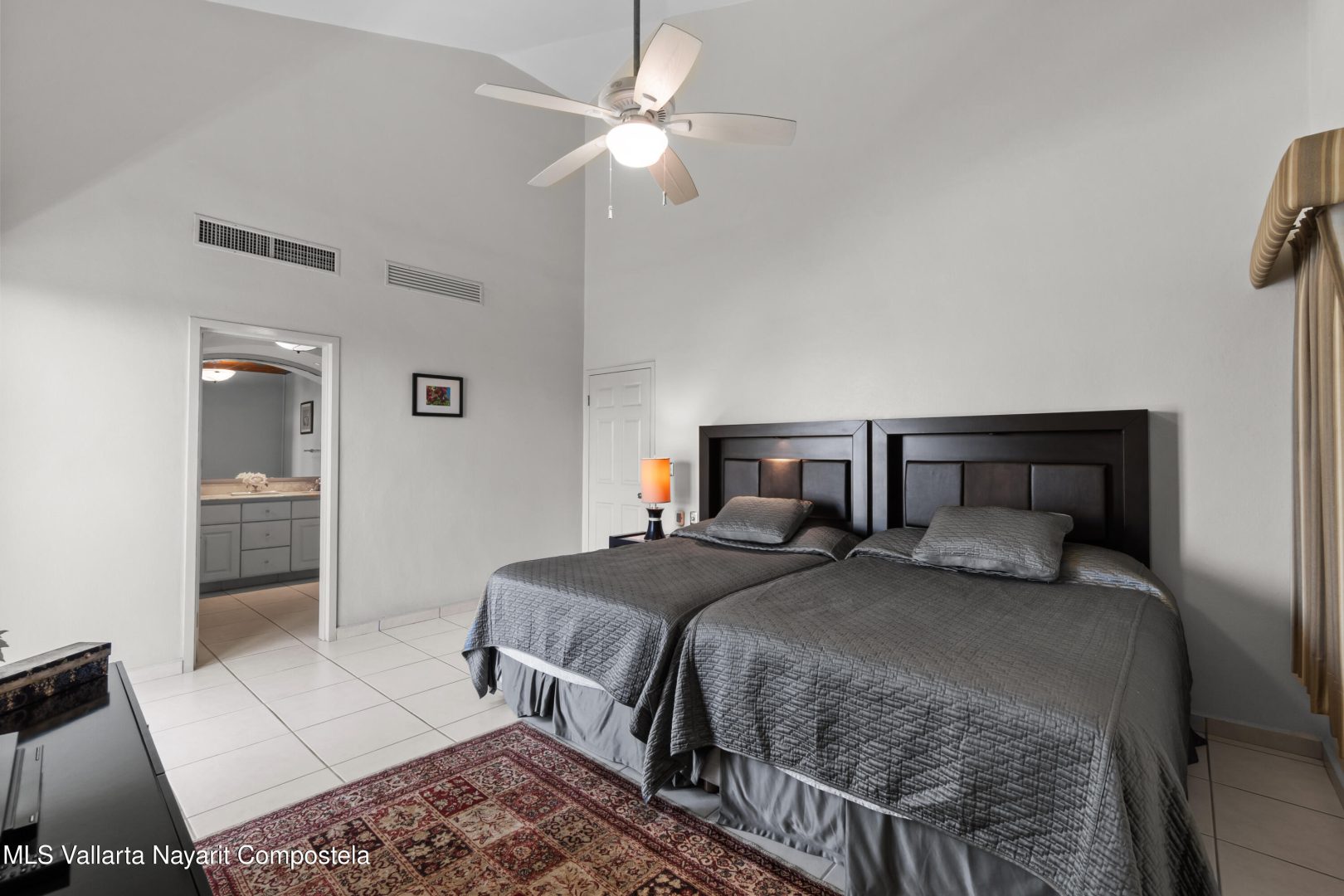 20250930212329996482000000-o