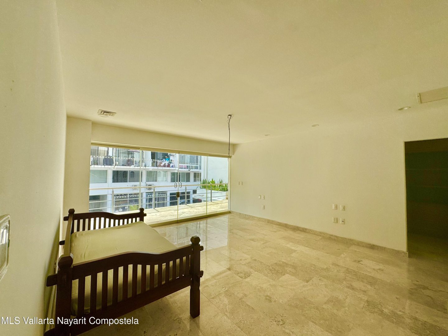 20251006175335097279000000-o