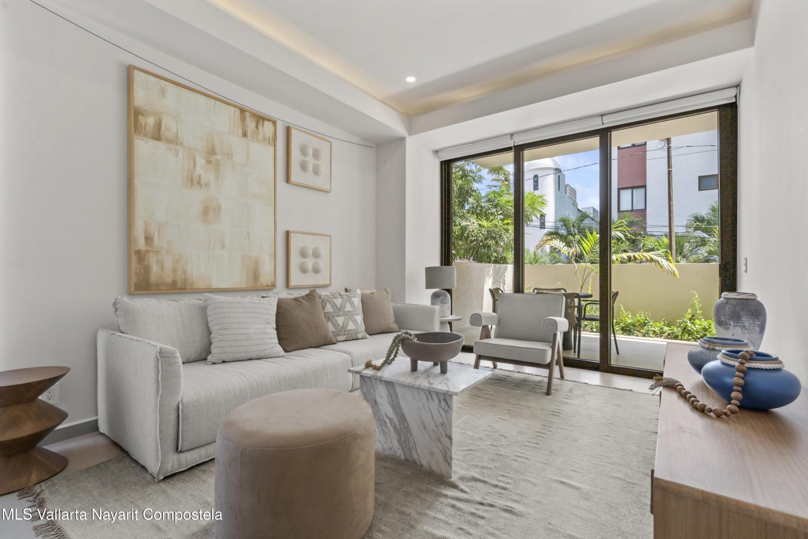 20251006203118182735000000-o