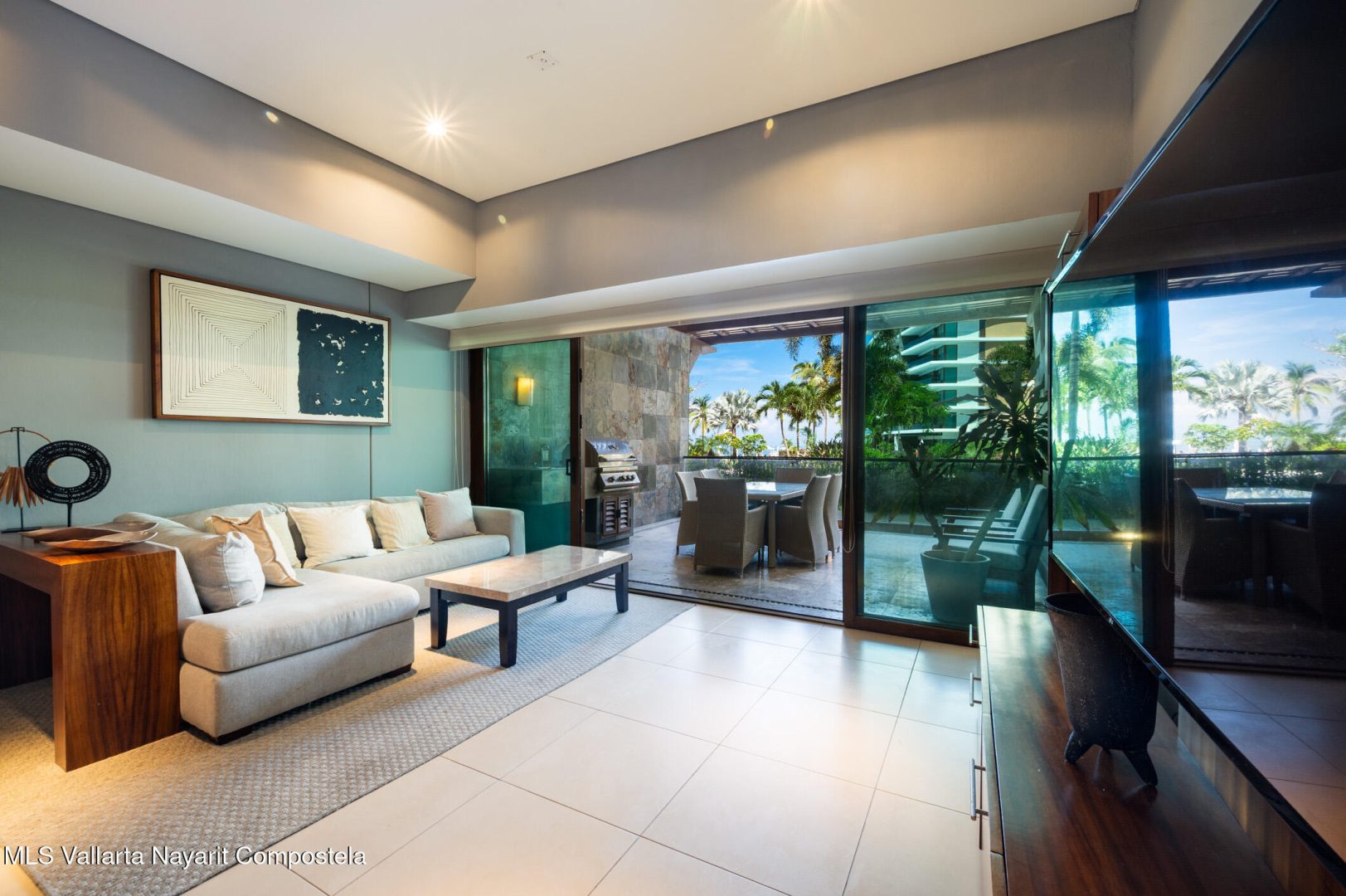 20251006205003163775000000-o