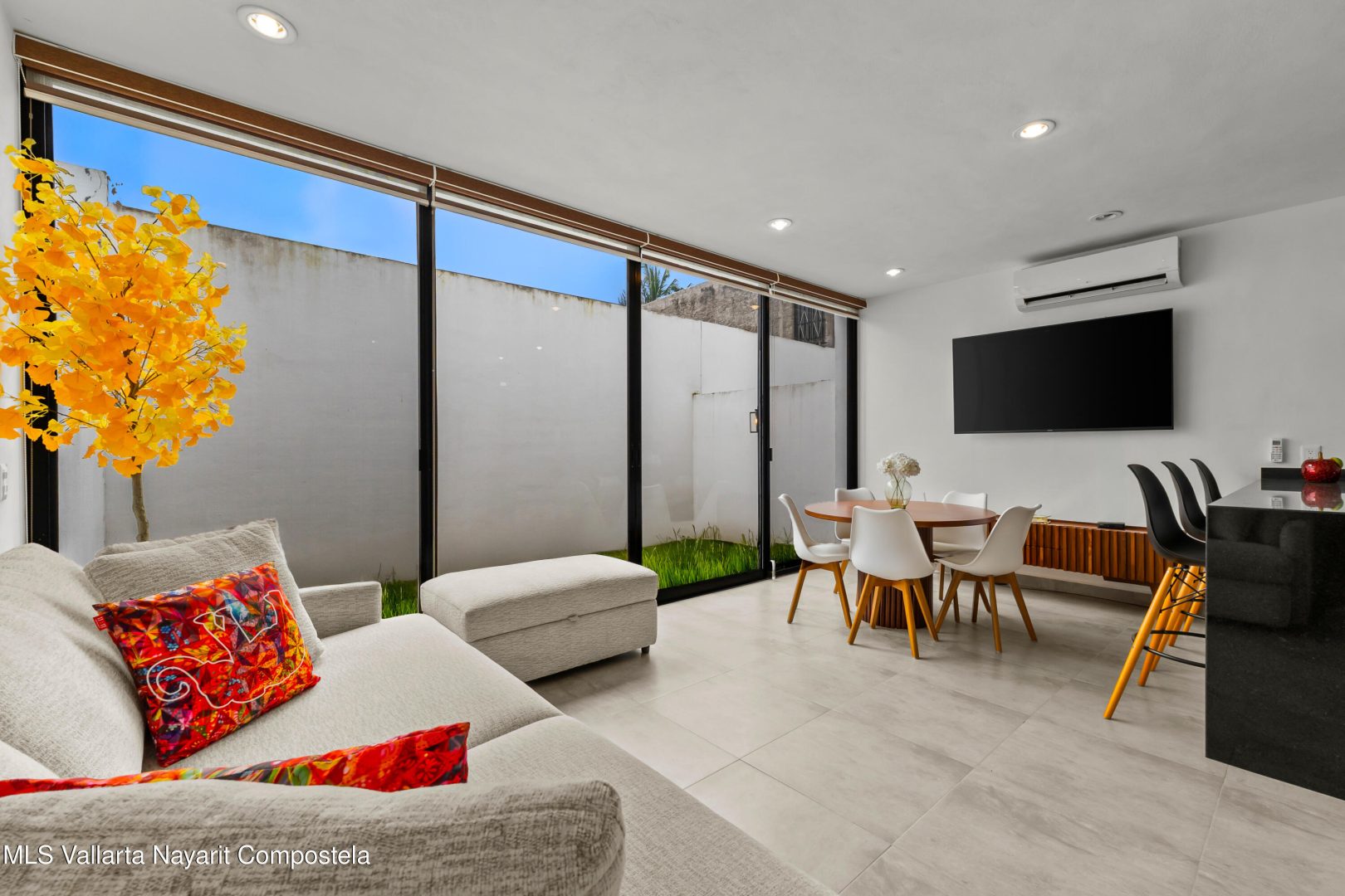 20251009163805895064000000-o