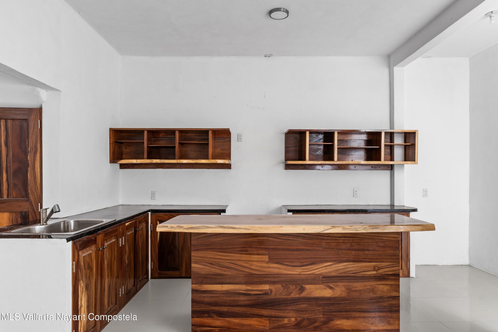 20251009190801080152000000-o