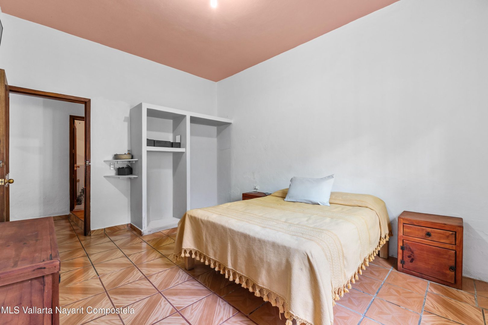 20251009225359892570000000-o