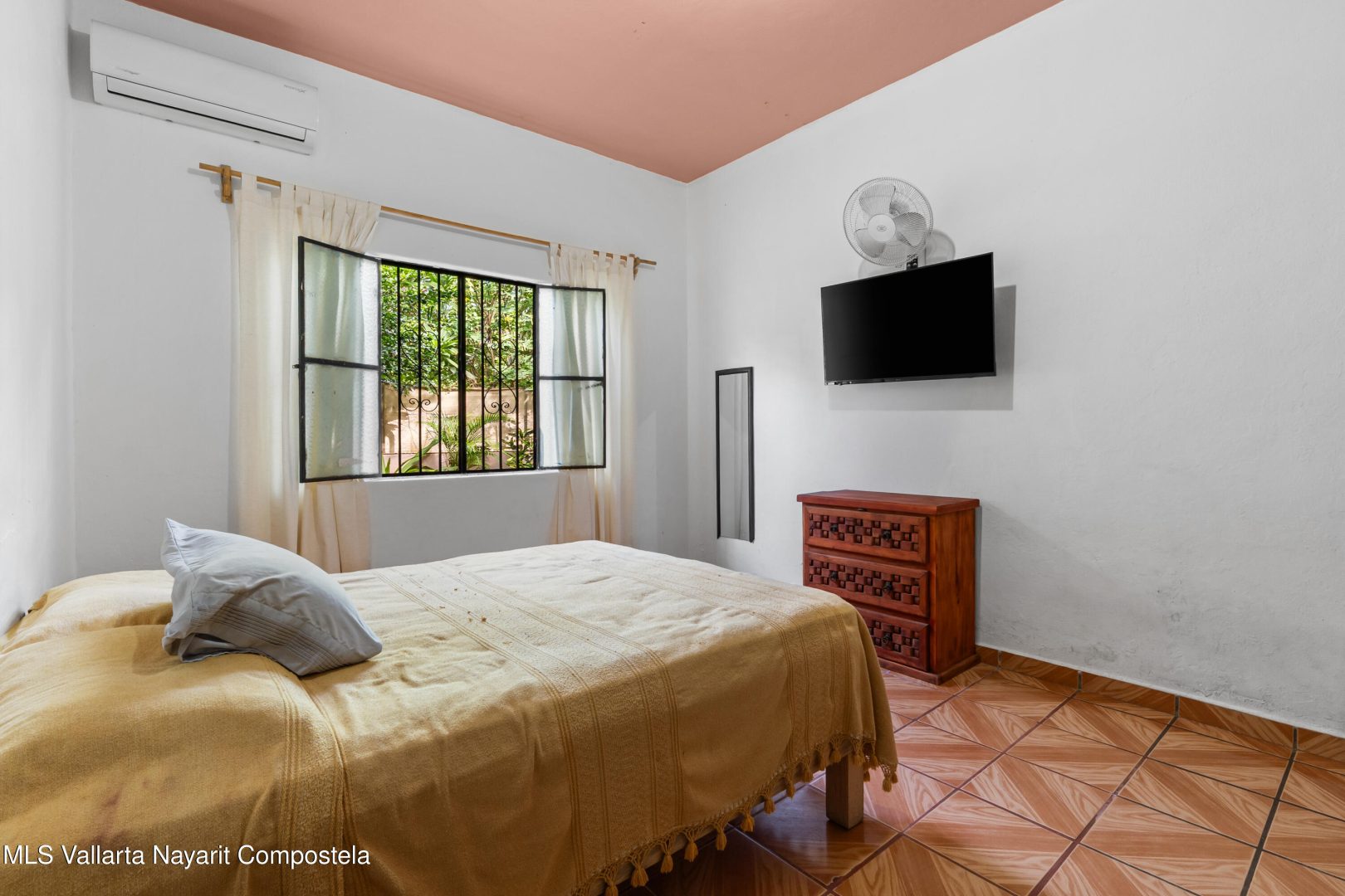 20251009225402934342000000-o