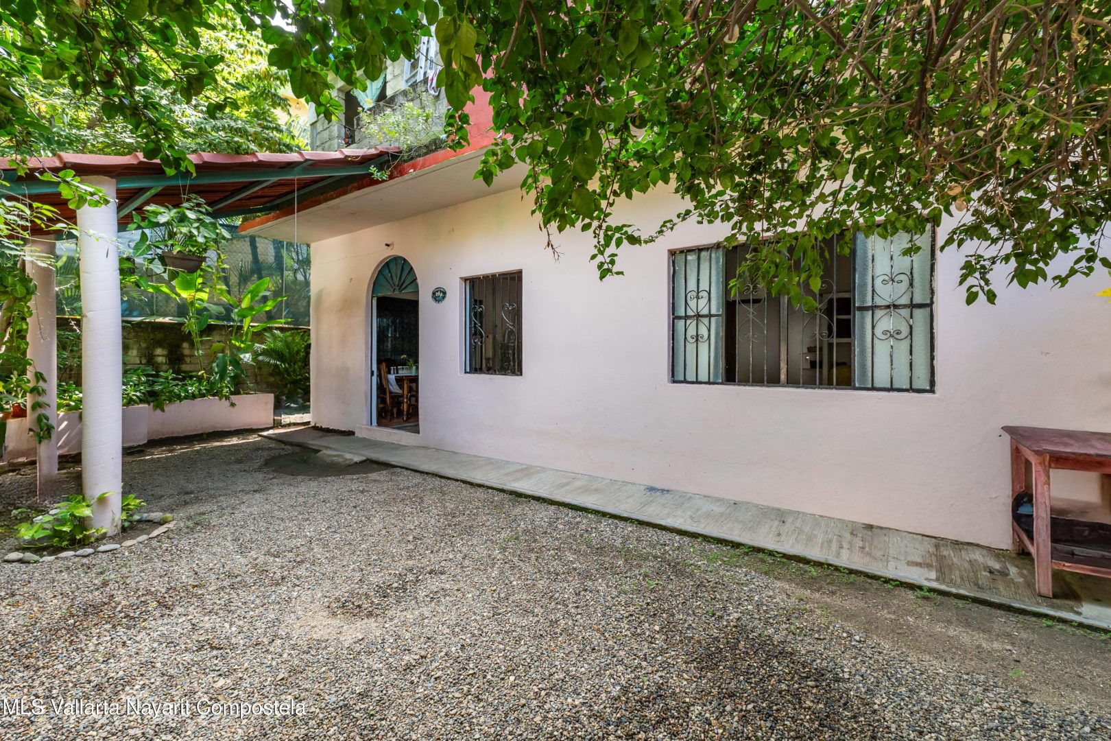 20251009225427905861000000-o