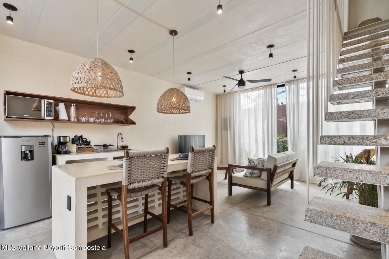 20251010180451429575000000-o