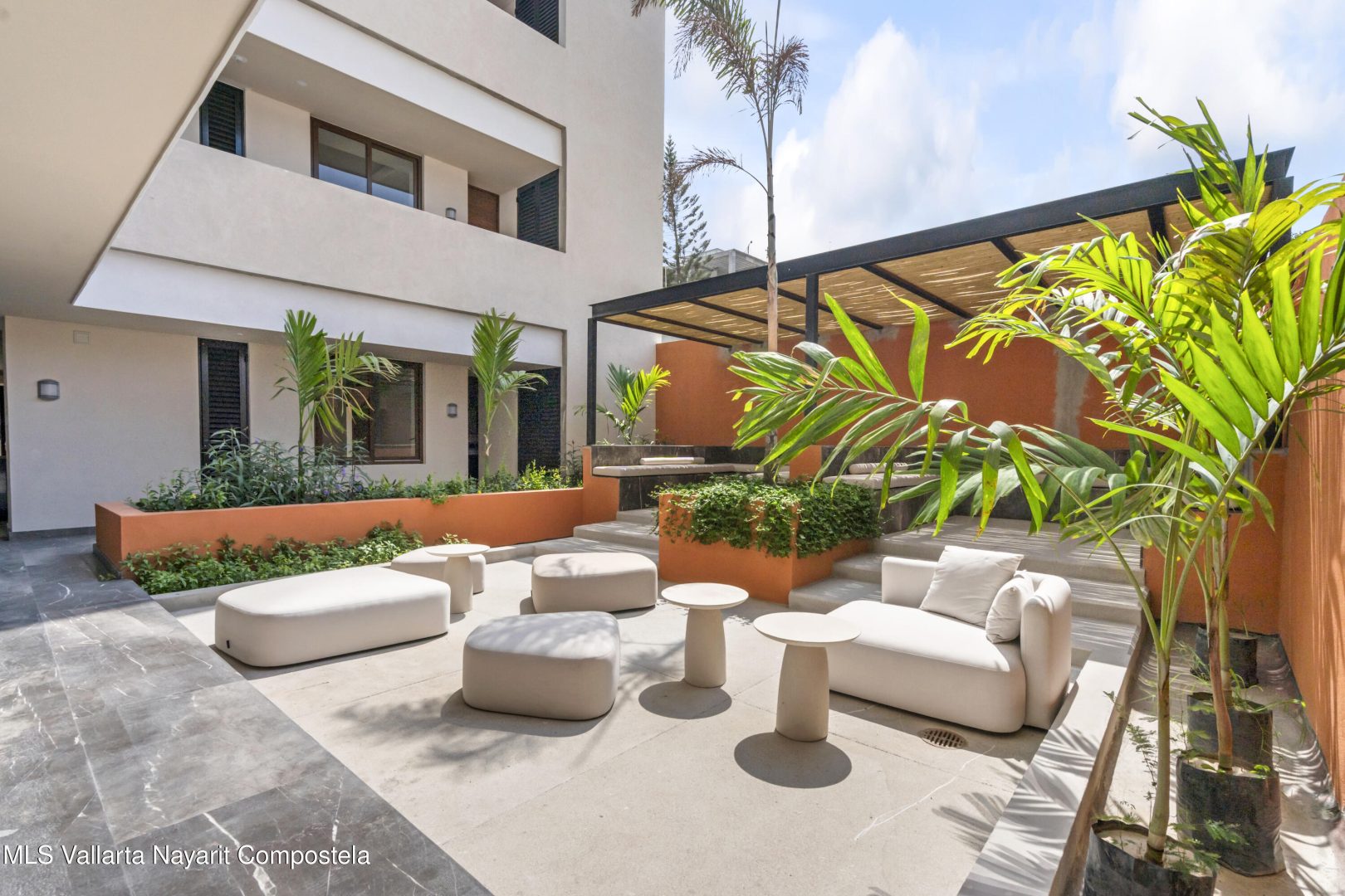 20251010184449752901000000-o