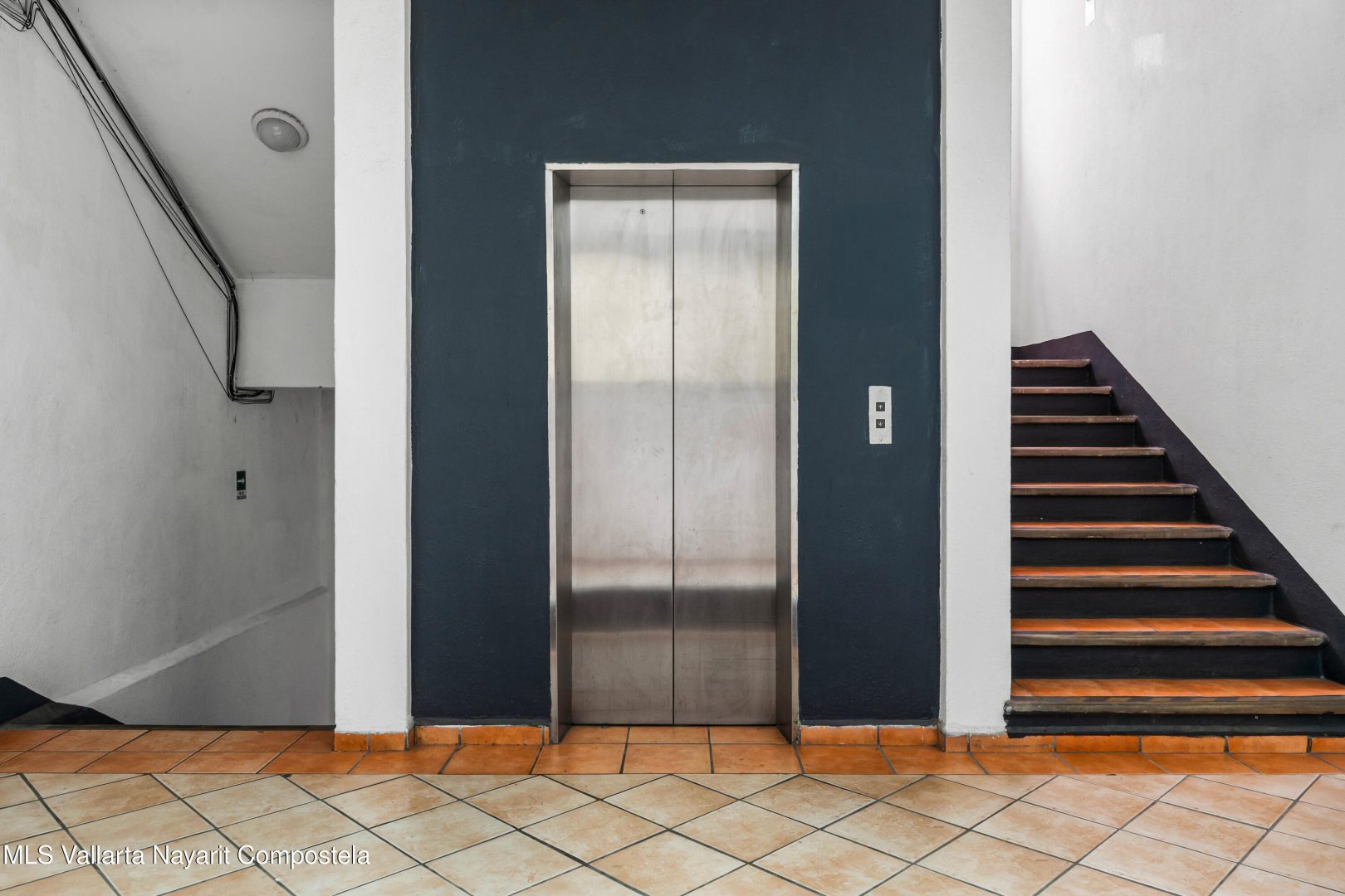 20251011032532721982000000-o