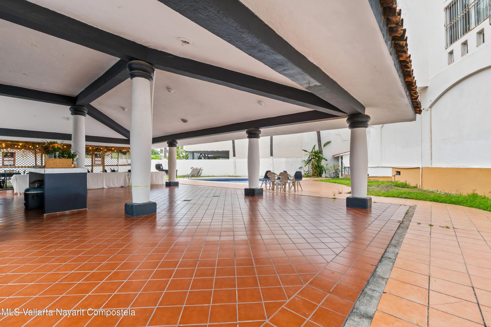 20251011032554408646000000-o