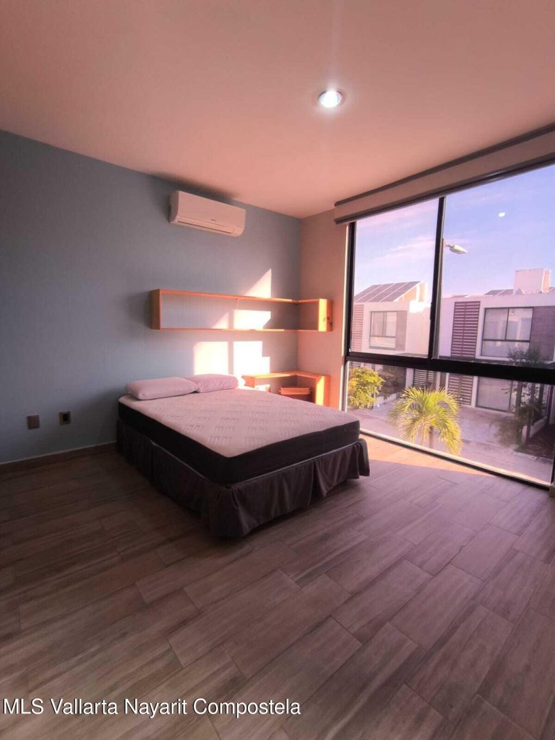 20251011183616064551000000-o