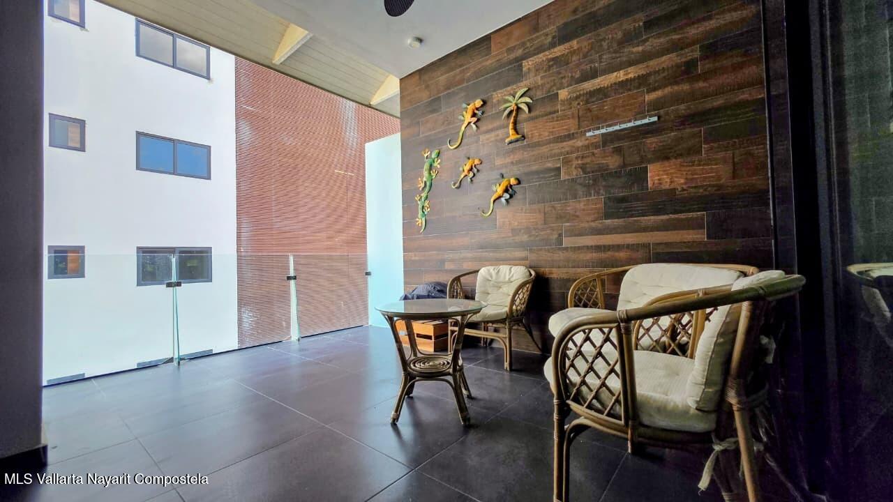 20251011203016642970000000-o