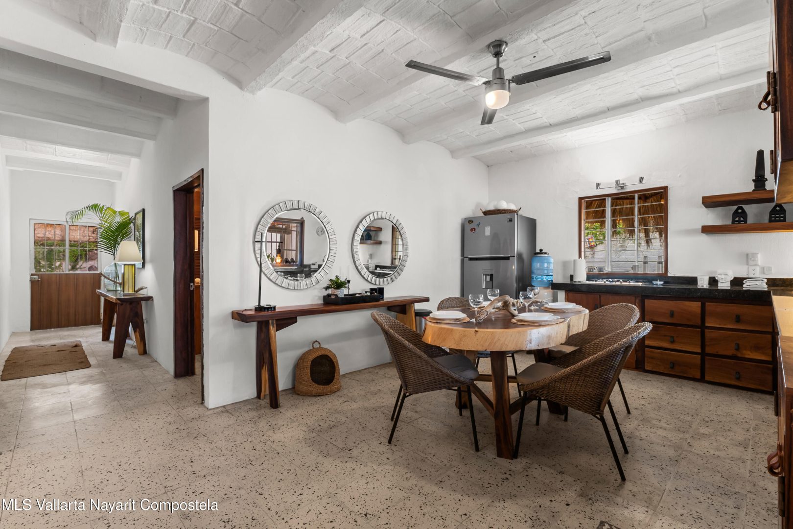 20251013165307873923000000-o