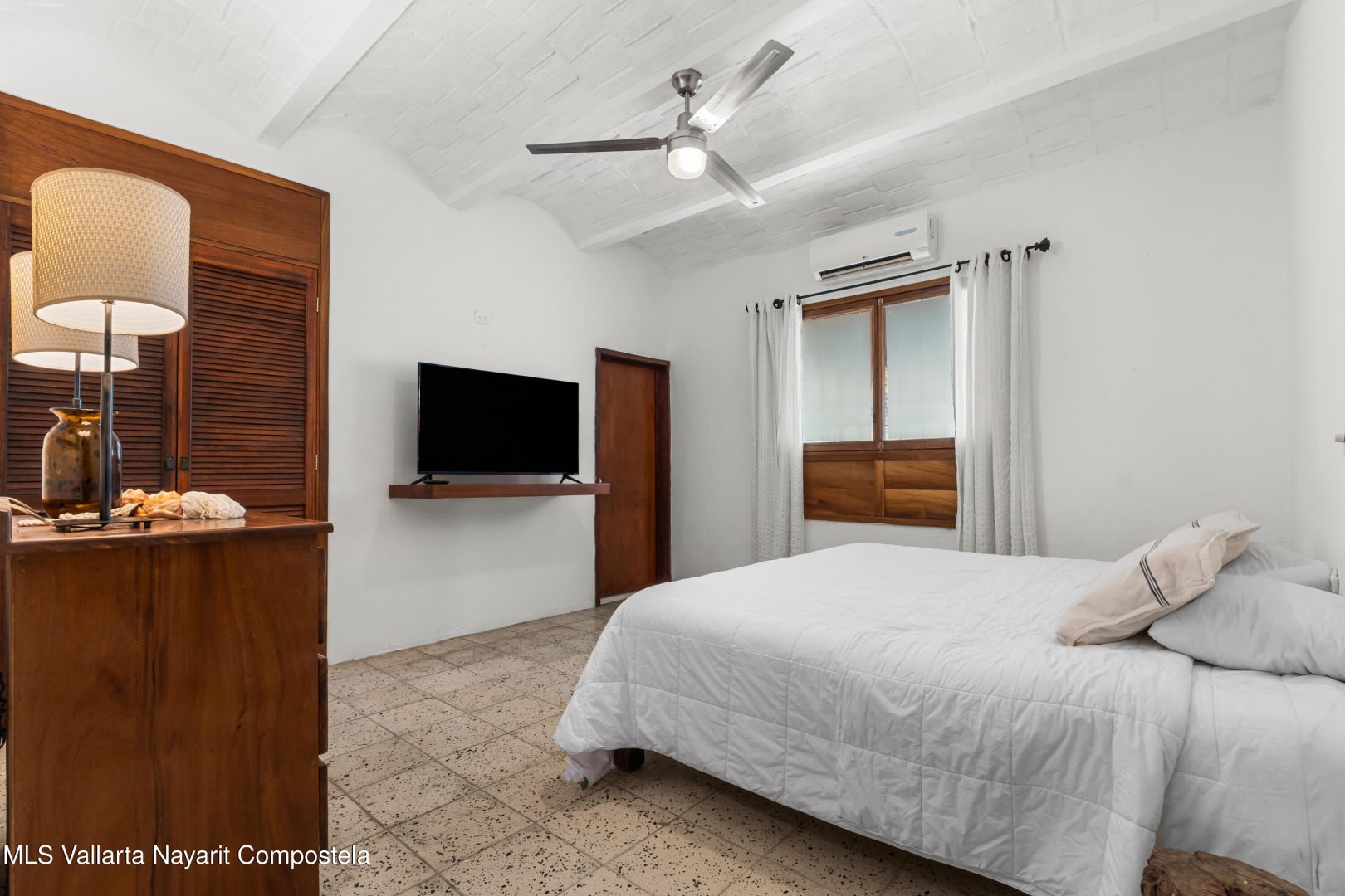 20251013165351499703000000-o