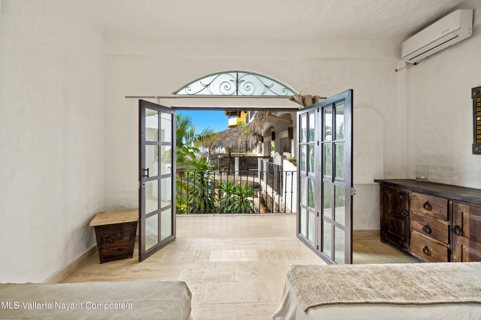 20251014022441118327000000-o