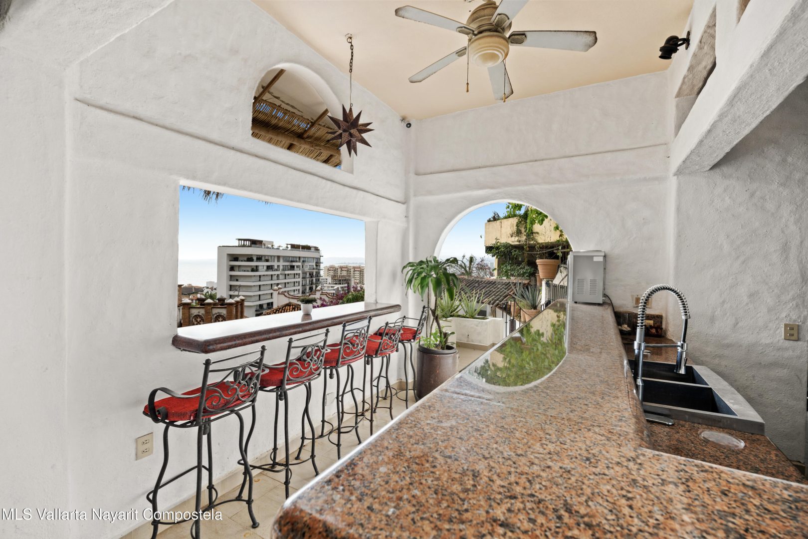 20251014022447671112000000-o