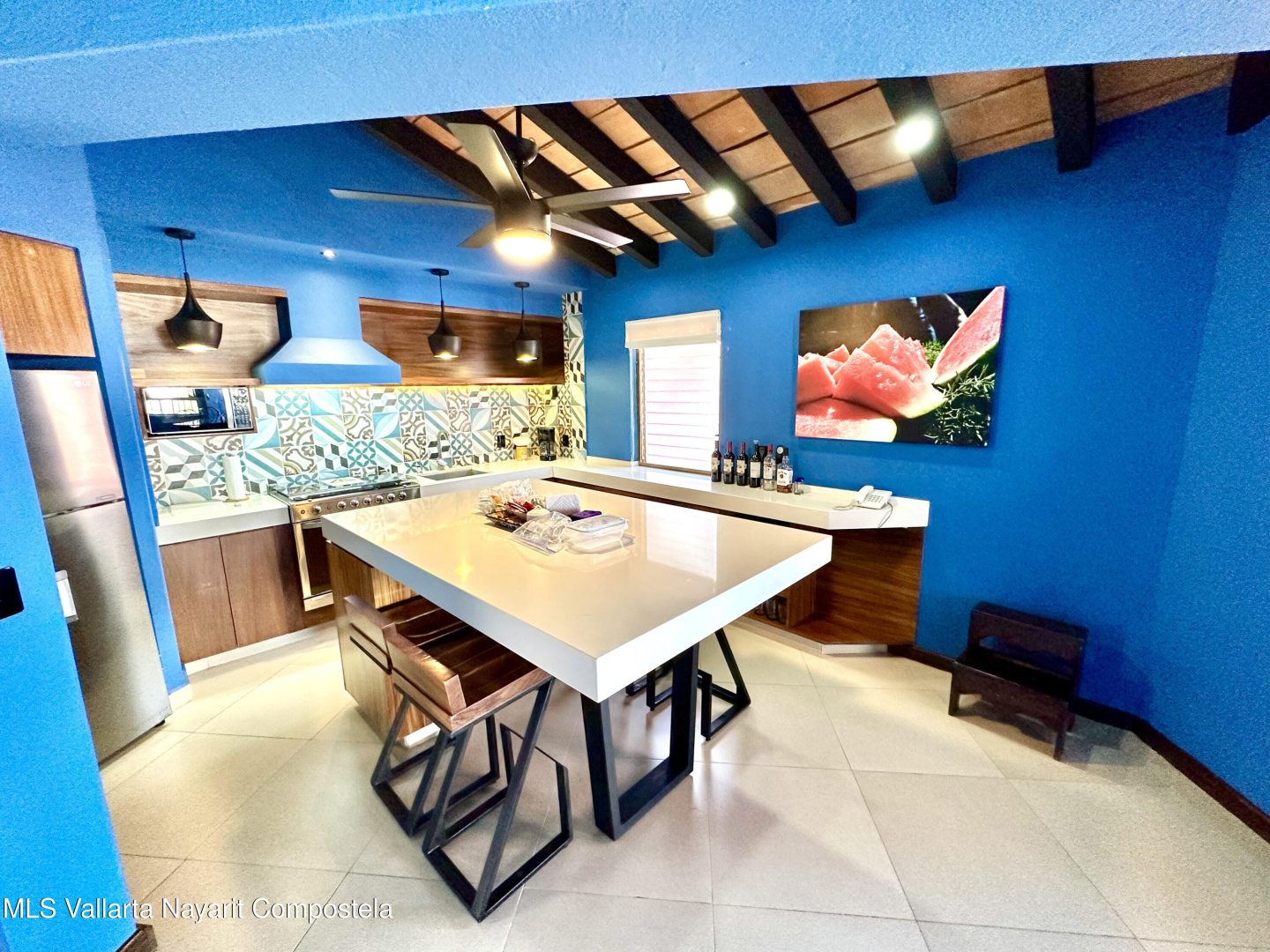 20251014151401679245000000-o