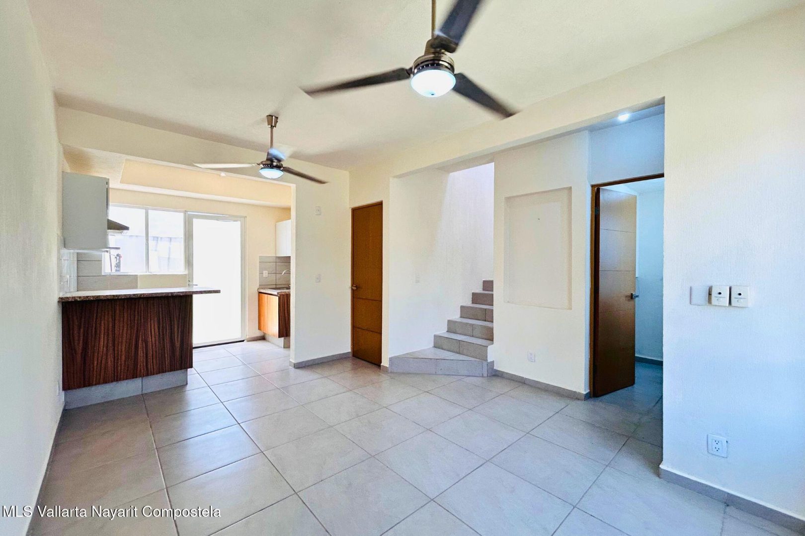 20251014180016081878000000-o