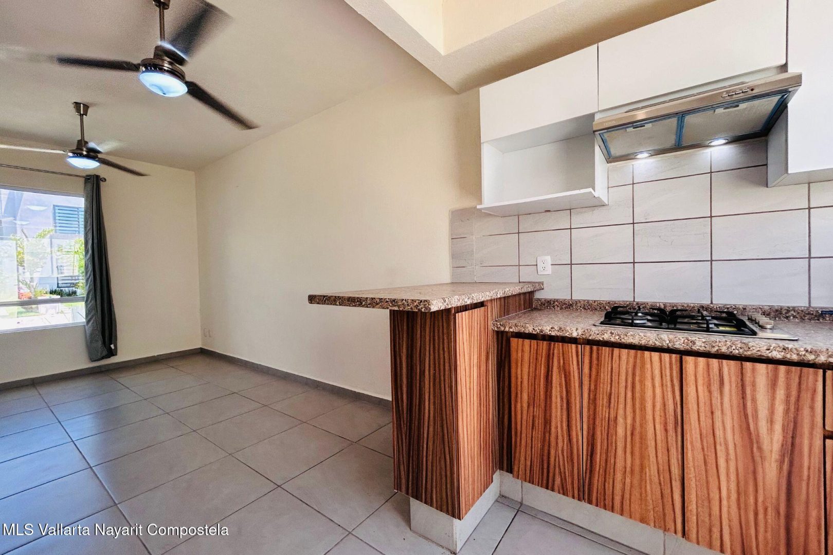 20251014180018501851000000-o