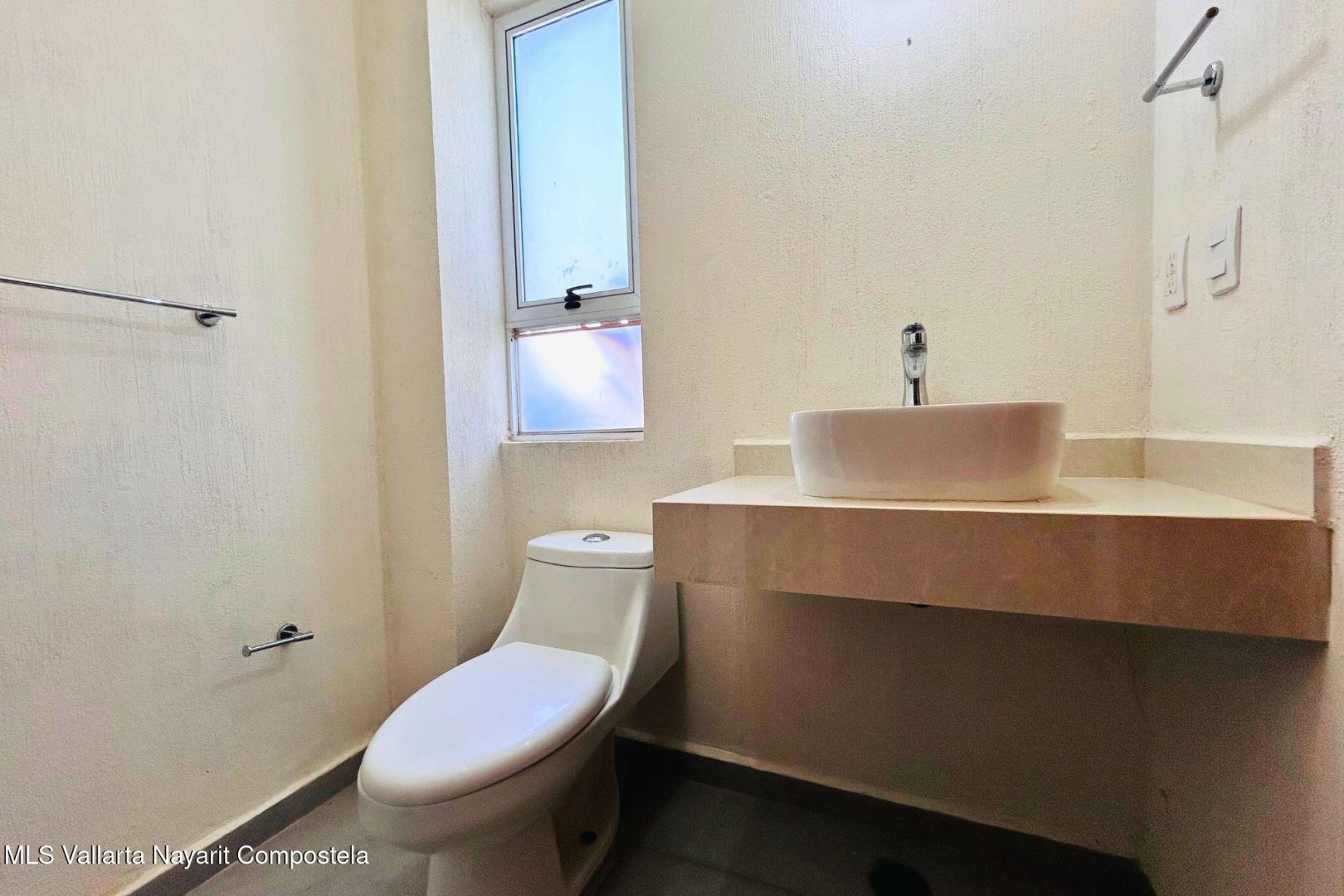 20251014180023024501000000-o