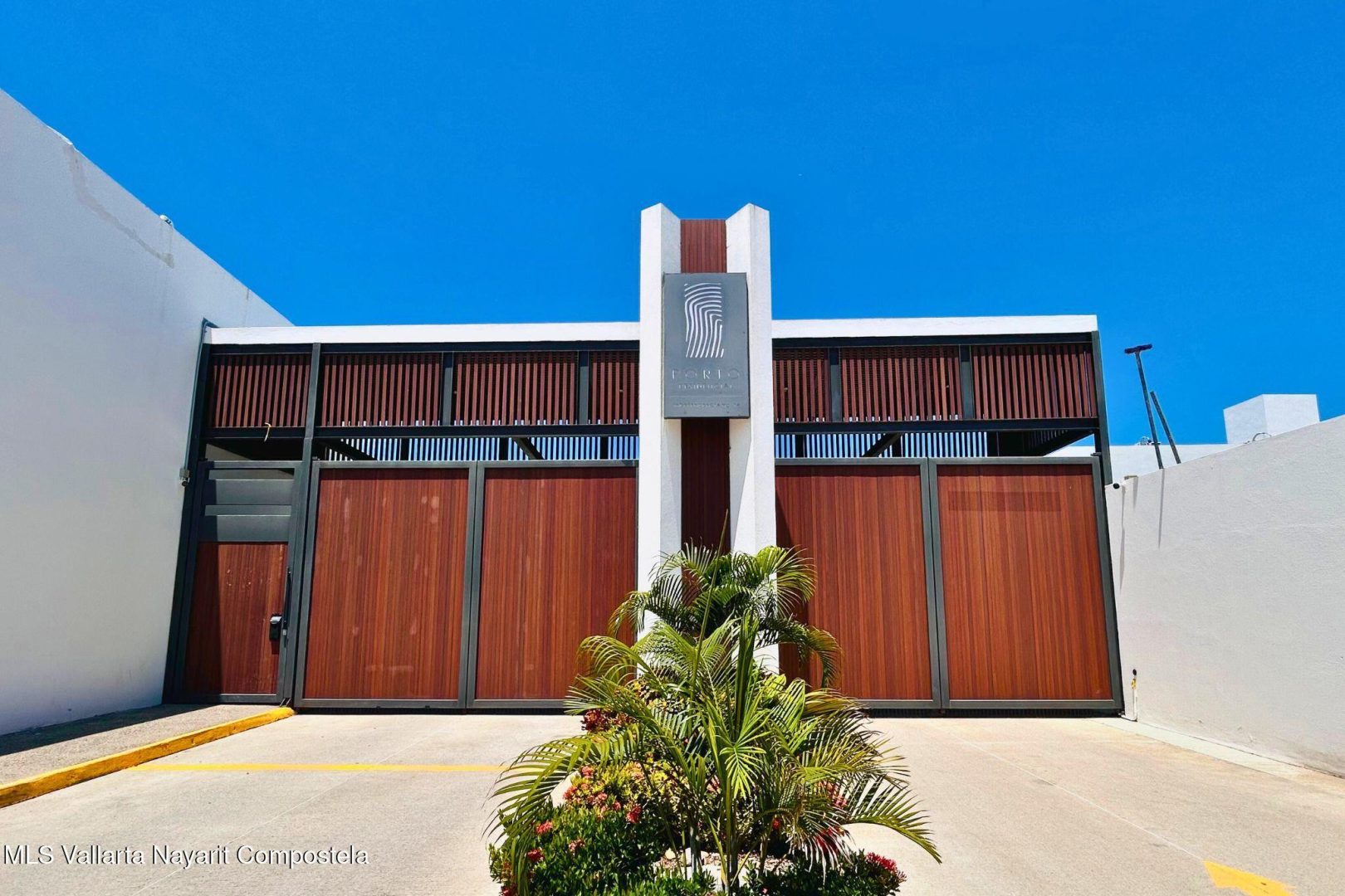 20251014182643077737000000-o