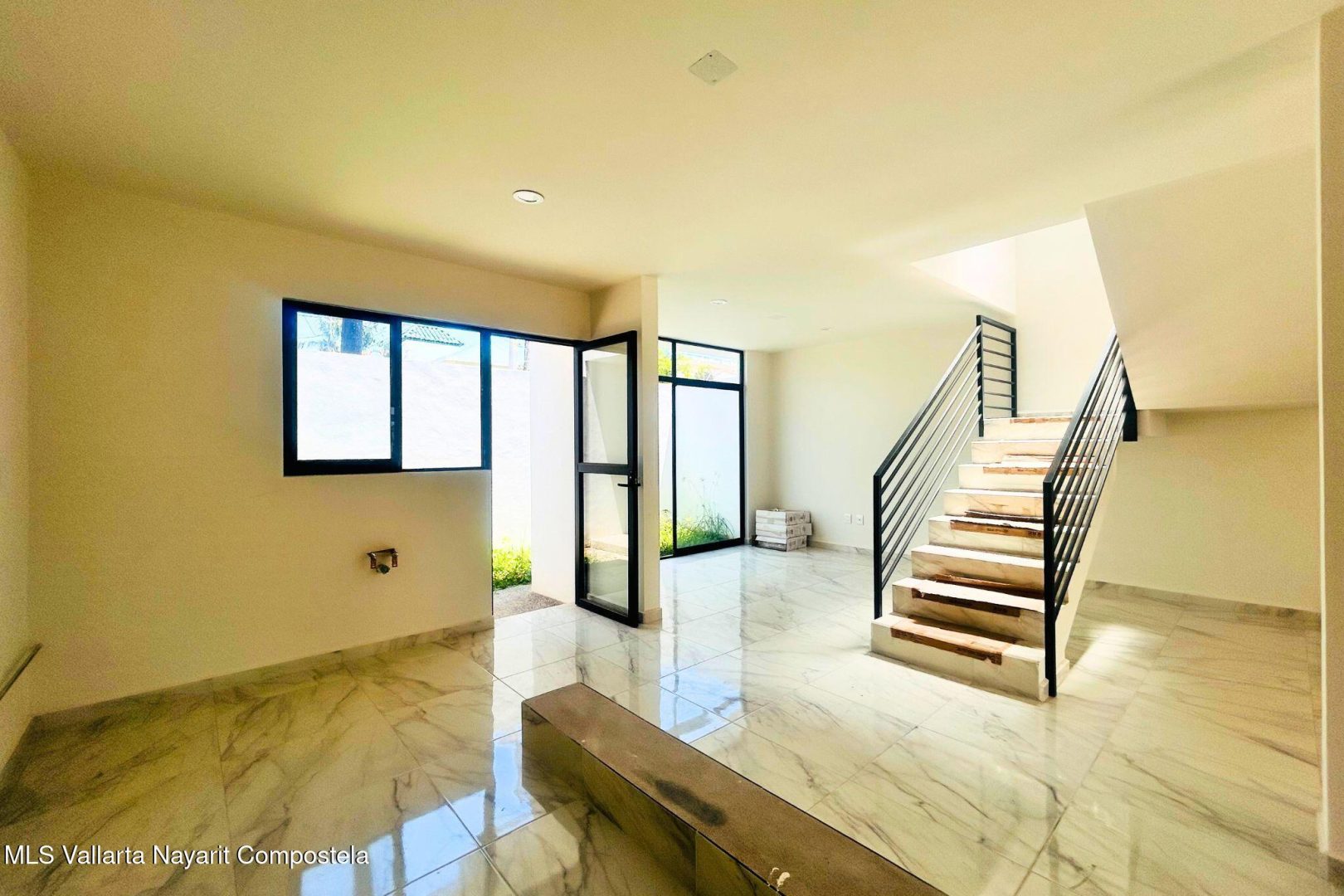 20251014182646479506000000-o