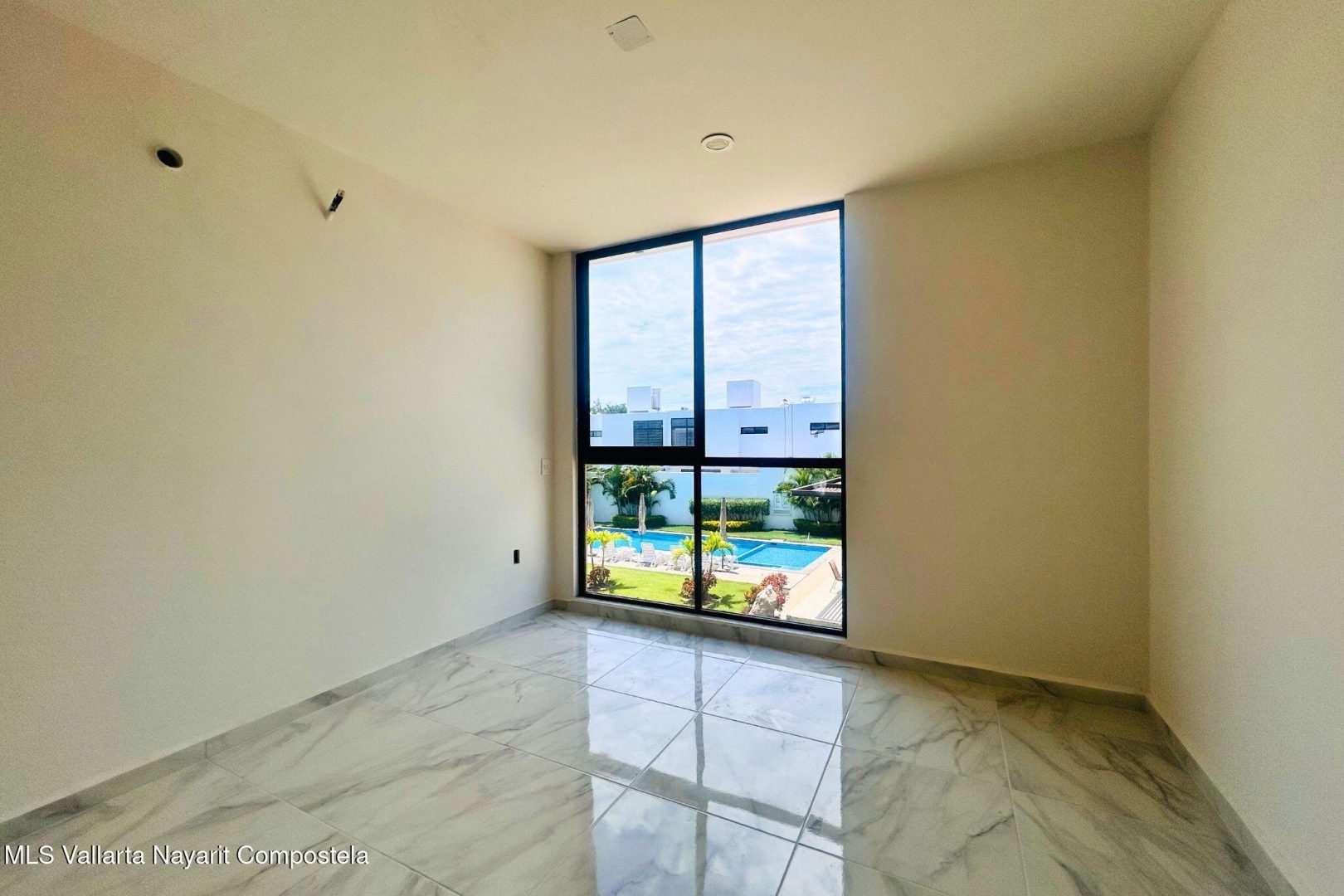 20251014182651184798000000-o