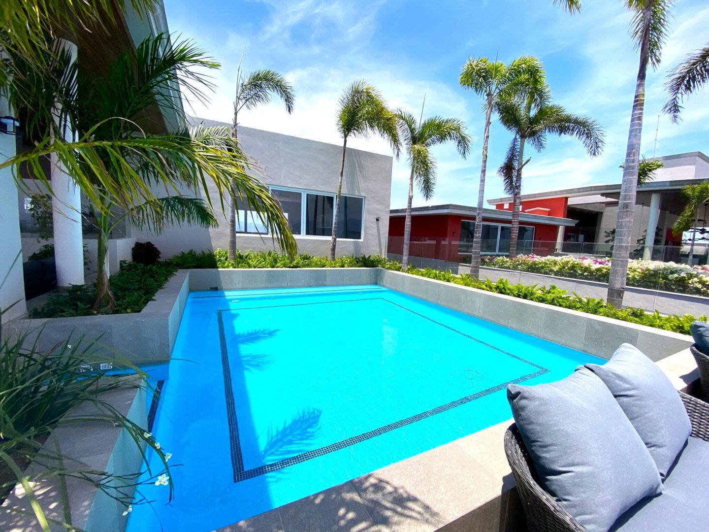 20251014200516449610000000-o