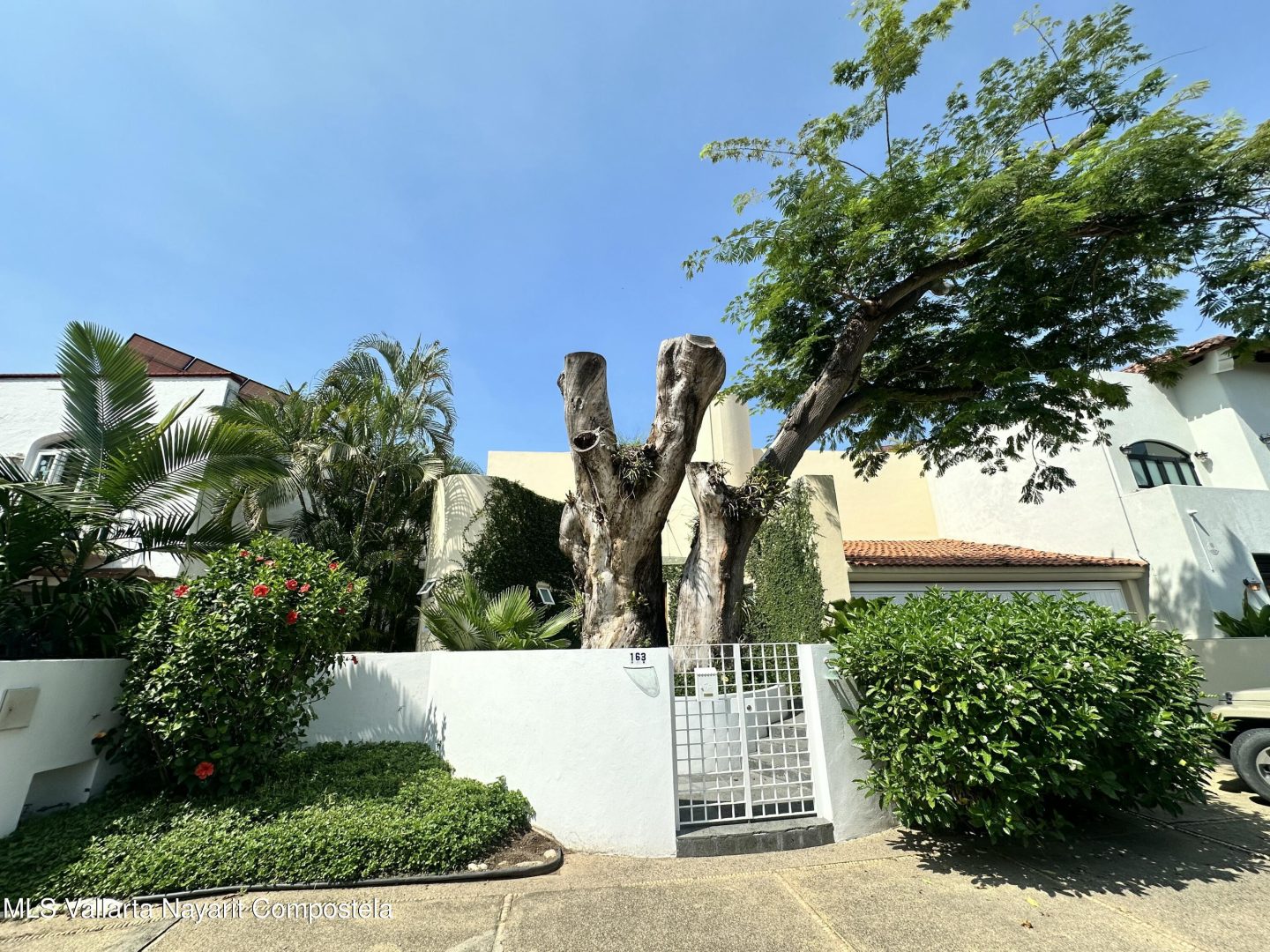 20251015222712856409000000-o