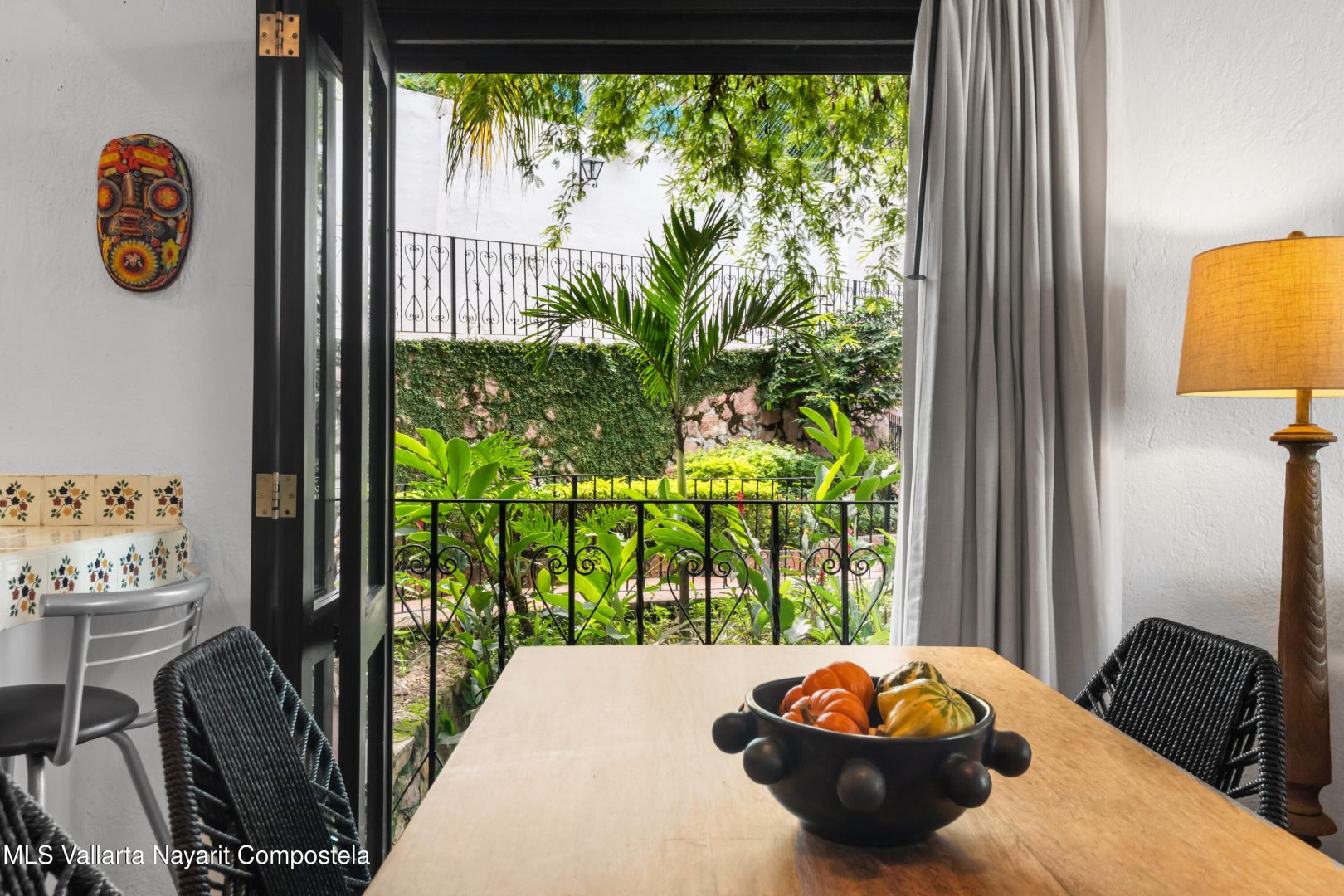 20251017203414612210000000-o