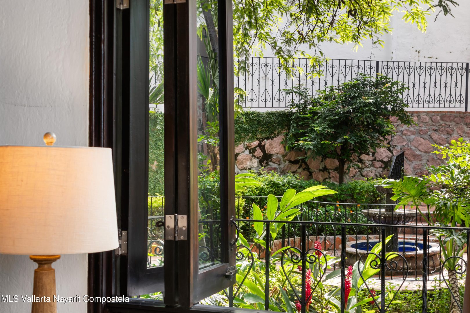 20251017203631235333000000-o