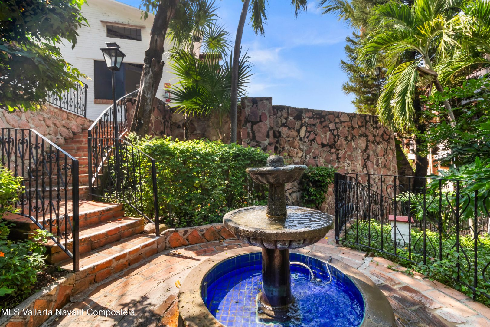 20251017203642042999000000-o