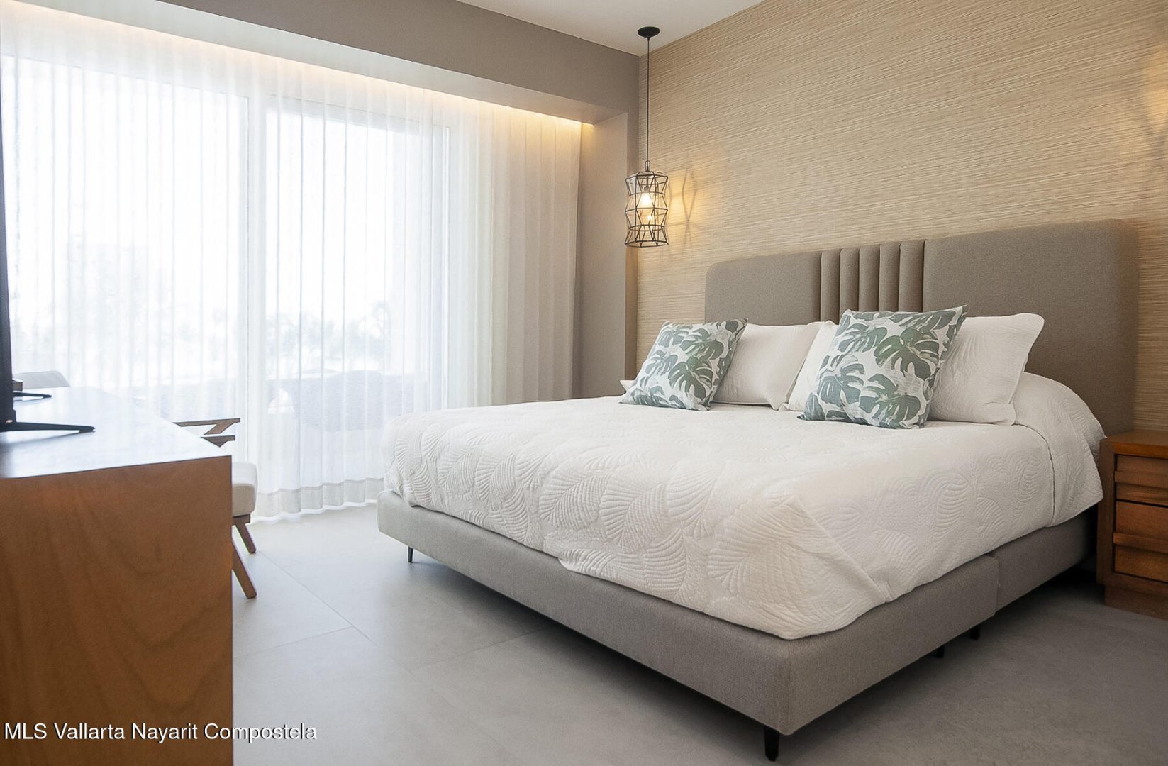 20251018215302260380000000-o