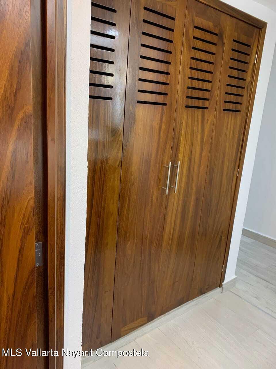 20251020155934710855000000-o