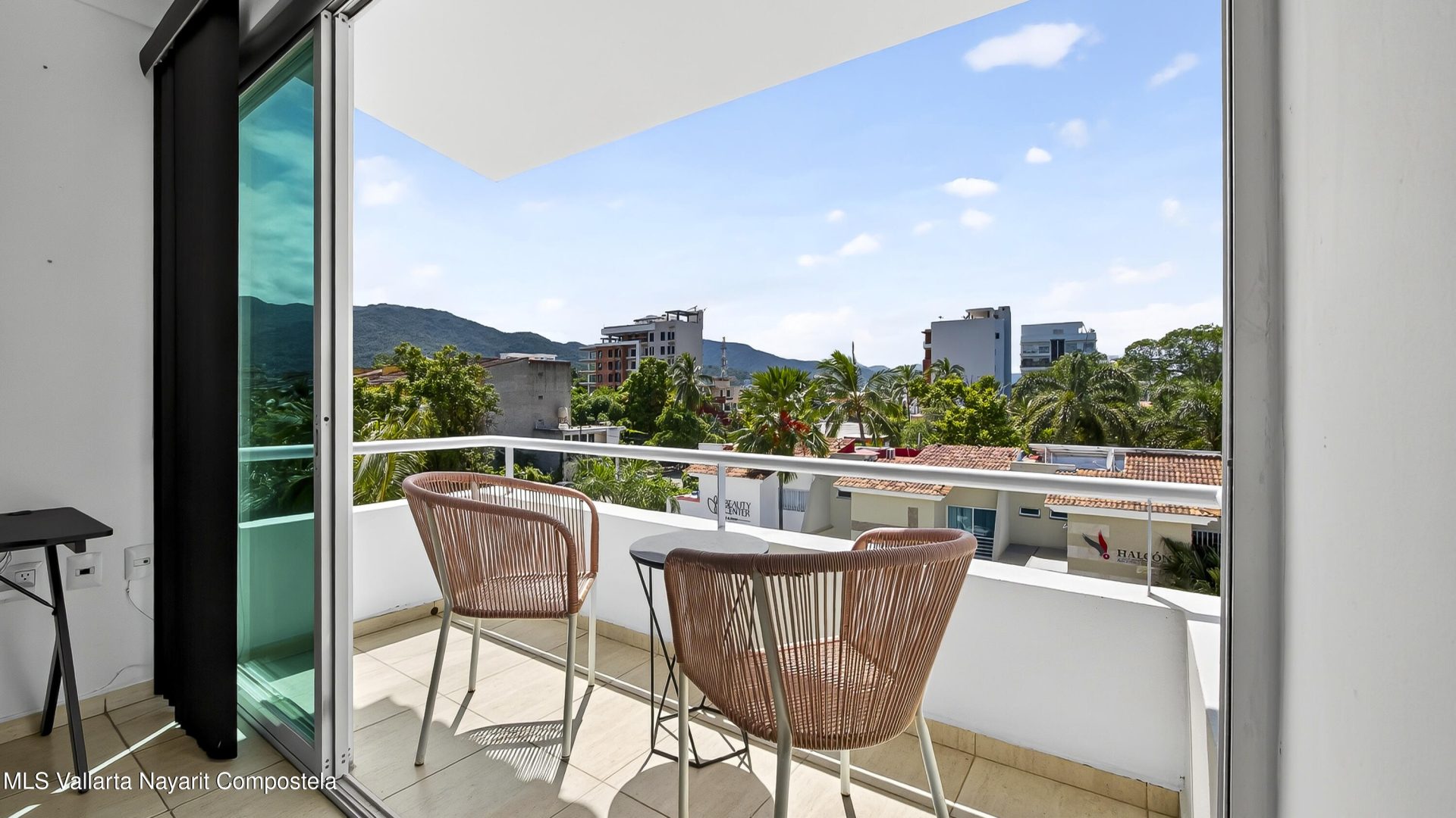 20251020175052811024000000-o