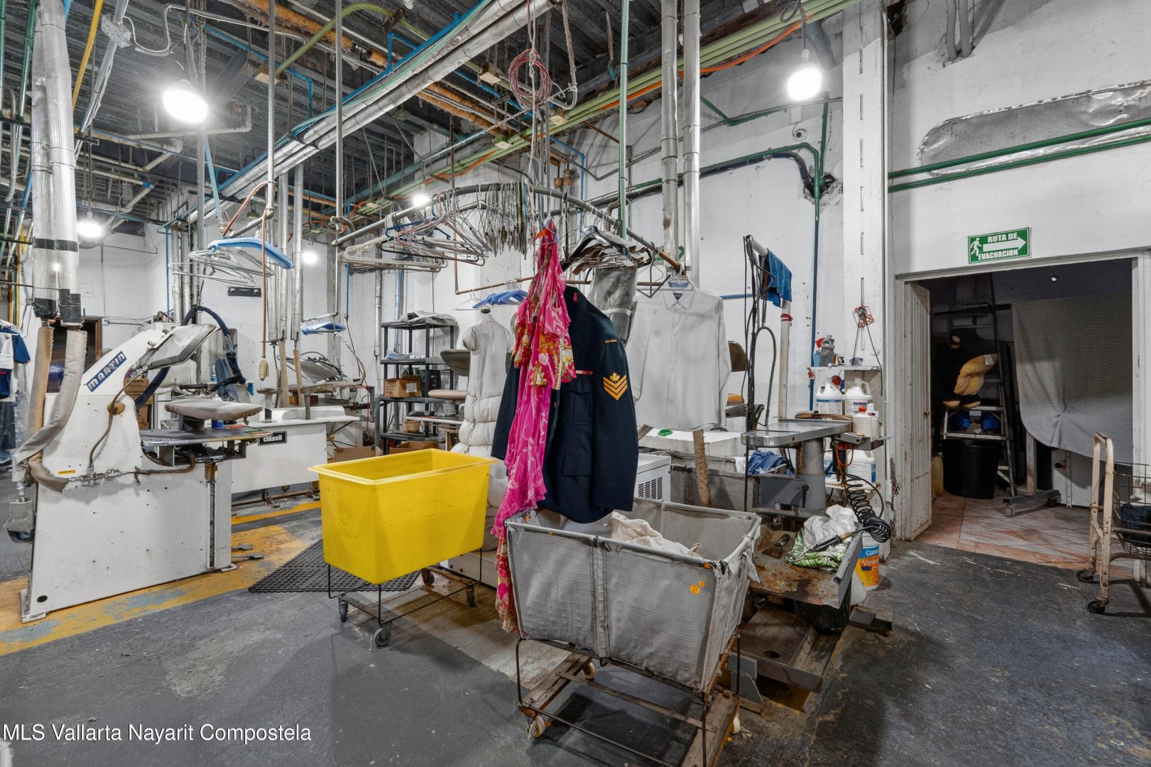 20251020180038757259000000-o