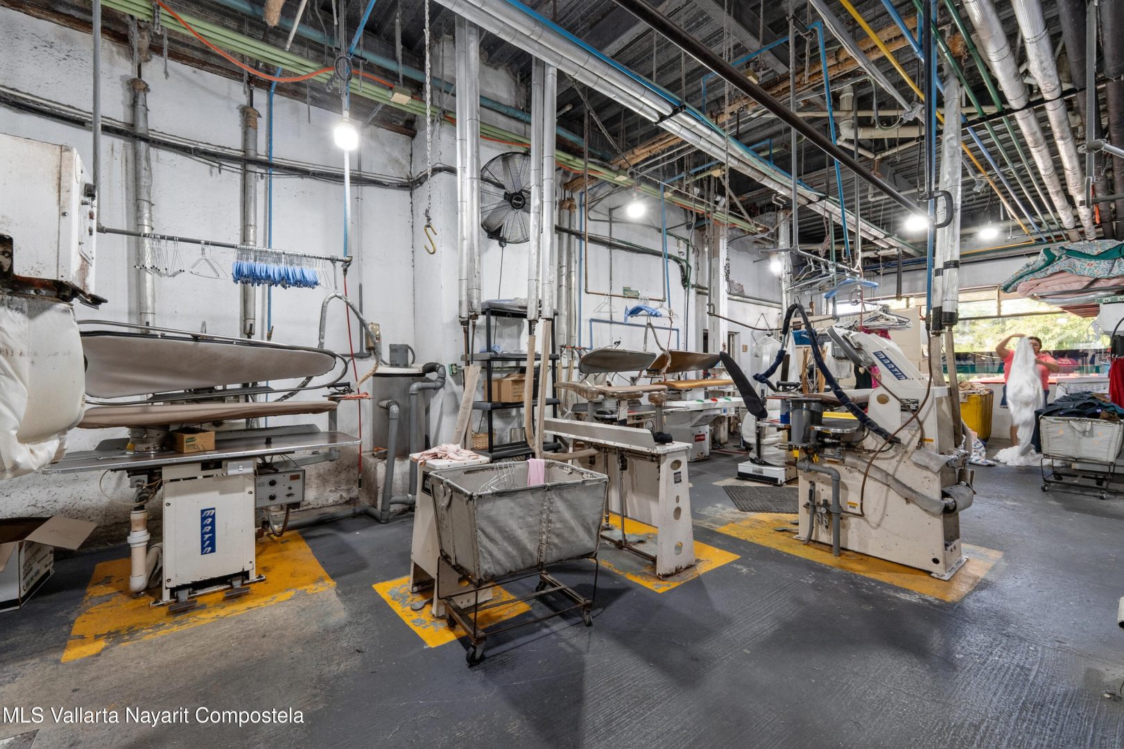 20251020180644172616000000-o