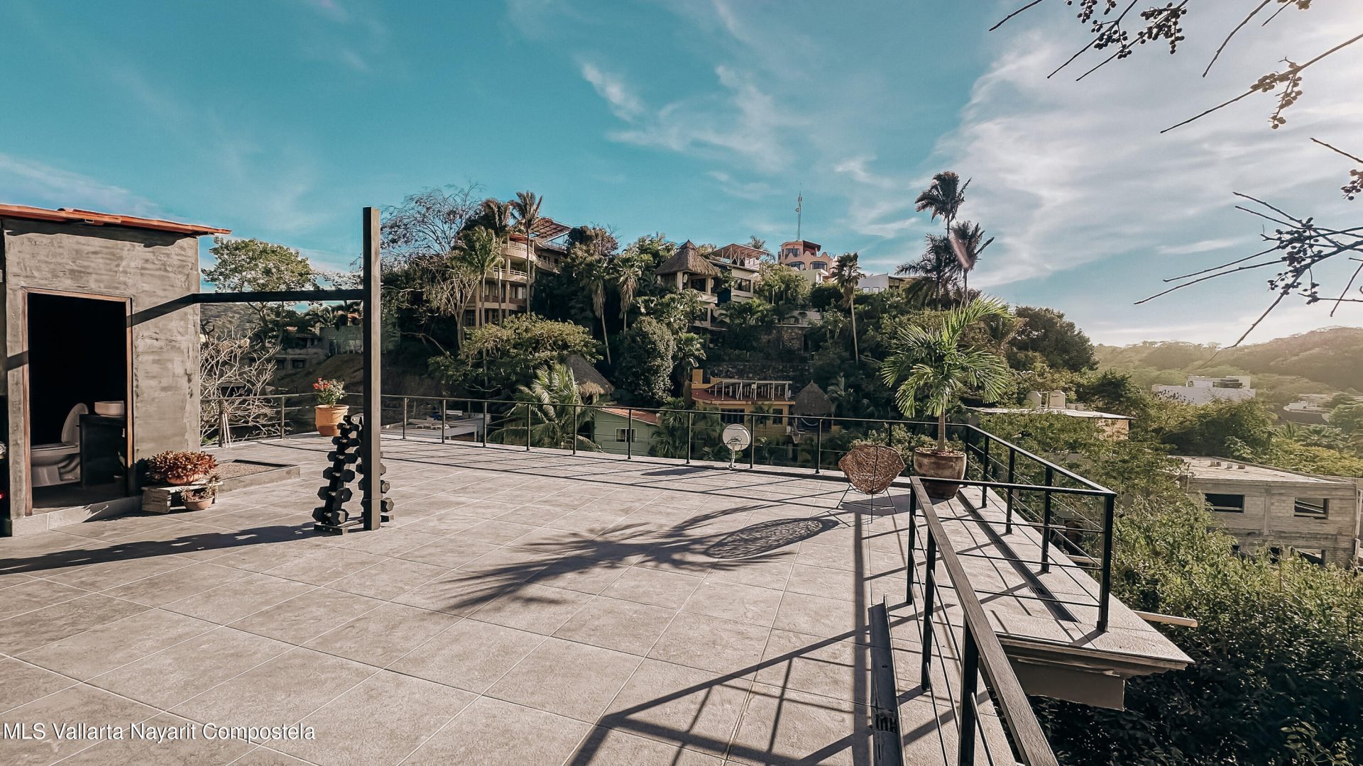 20251021185444212785000000-o