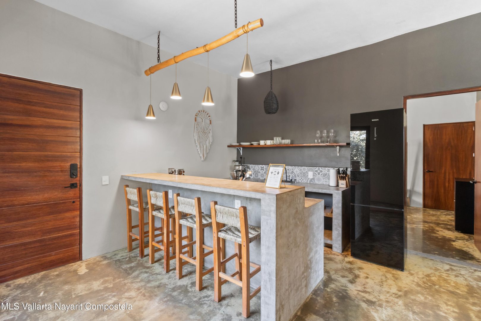 20251021185514557922000000-o