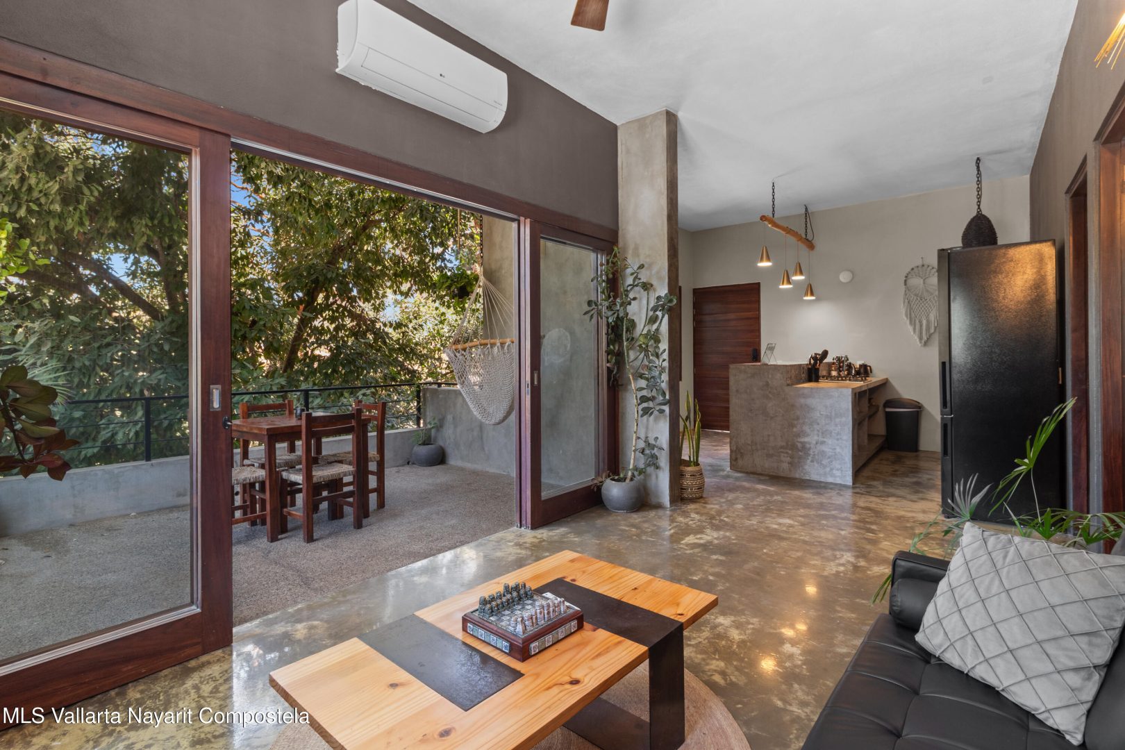 20251021185544779772000000-o