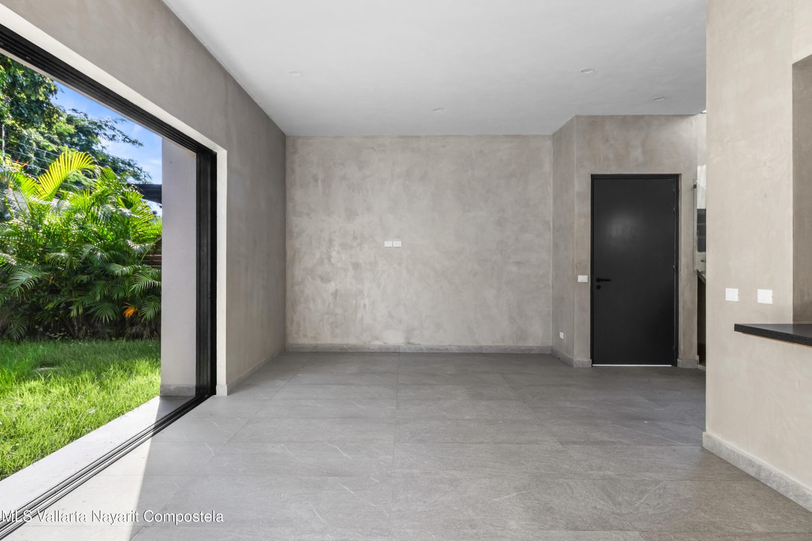 20251022221027746131000000-o