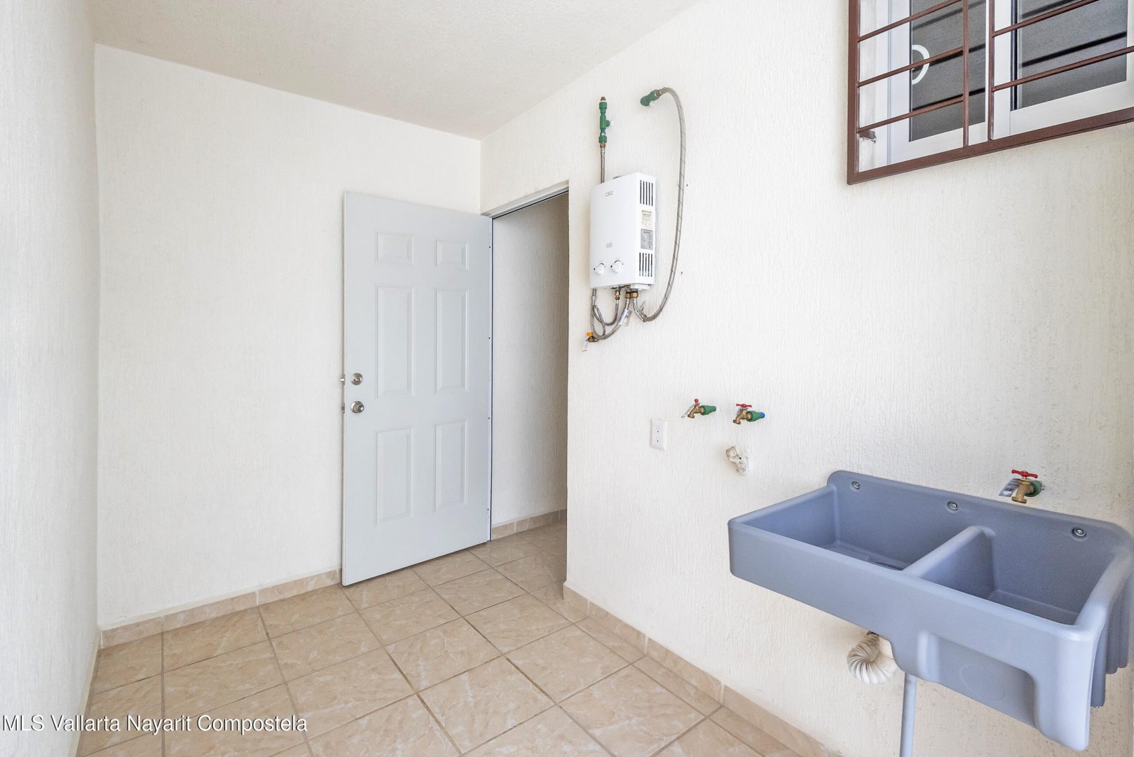 20251024163347070148000000-o