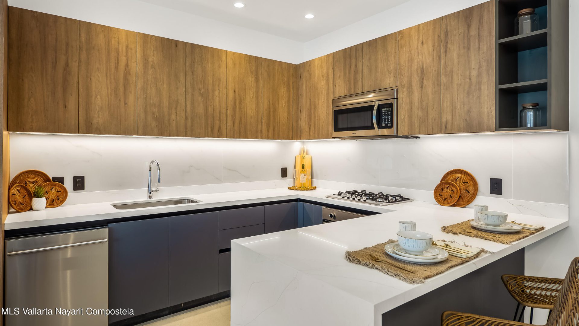 20251024184935878358000000-o