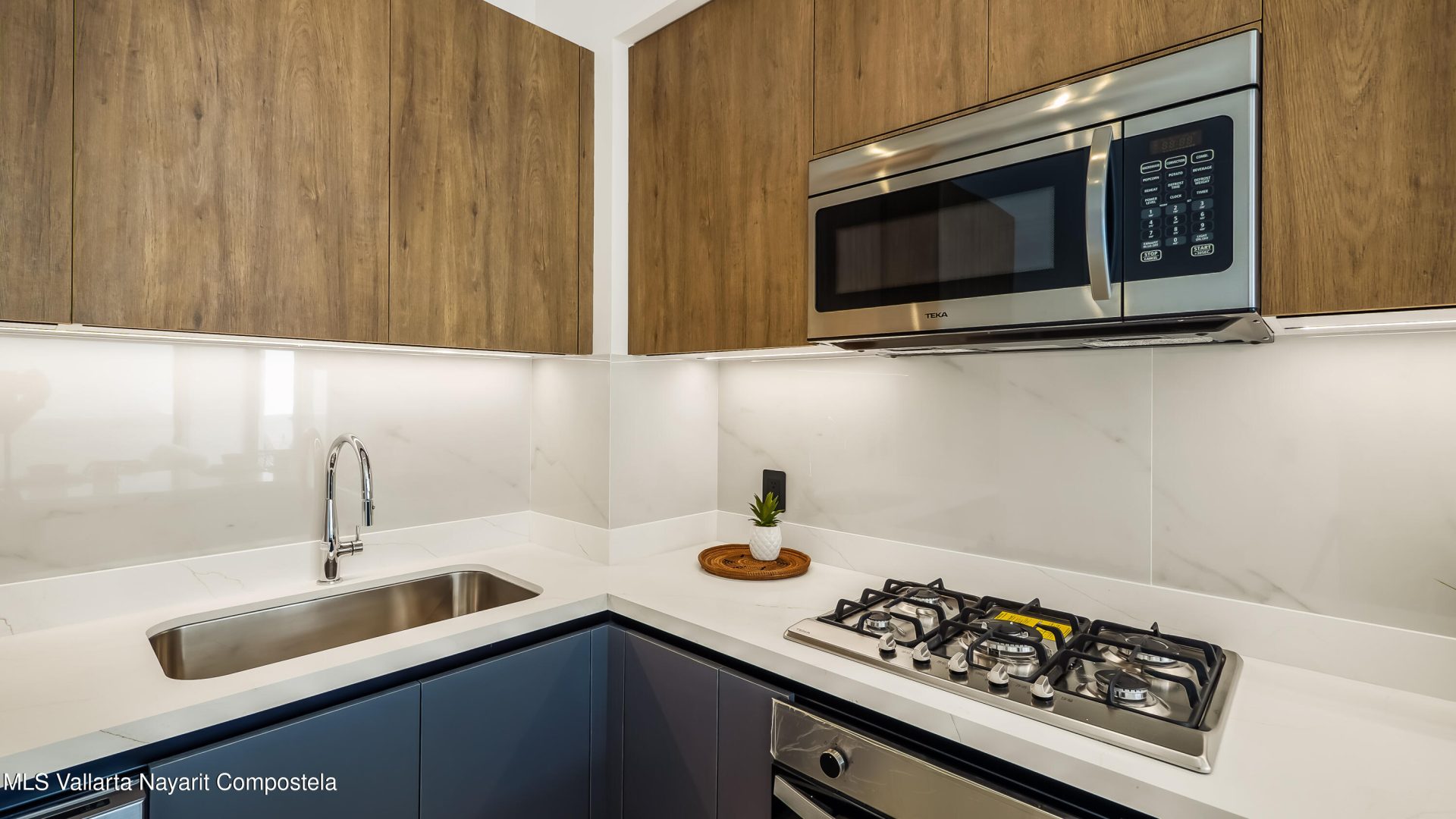 20251024225935486082000000-o