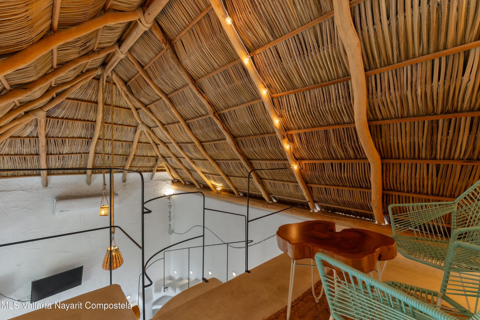 20251030183057486192000000-o