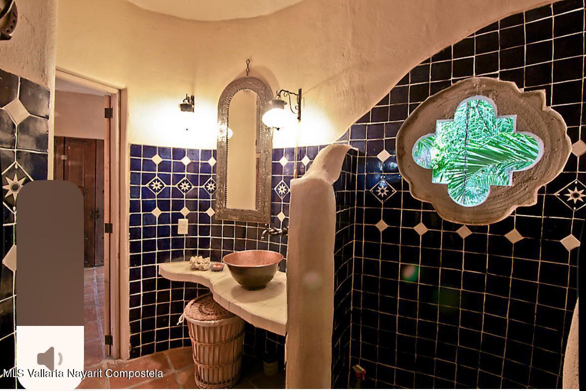 20251030231229109398000000-o