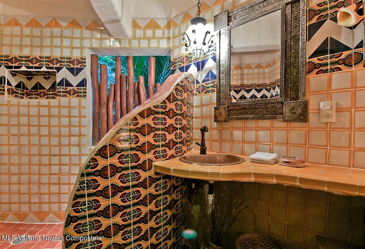 20251030231239482003000000-o