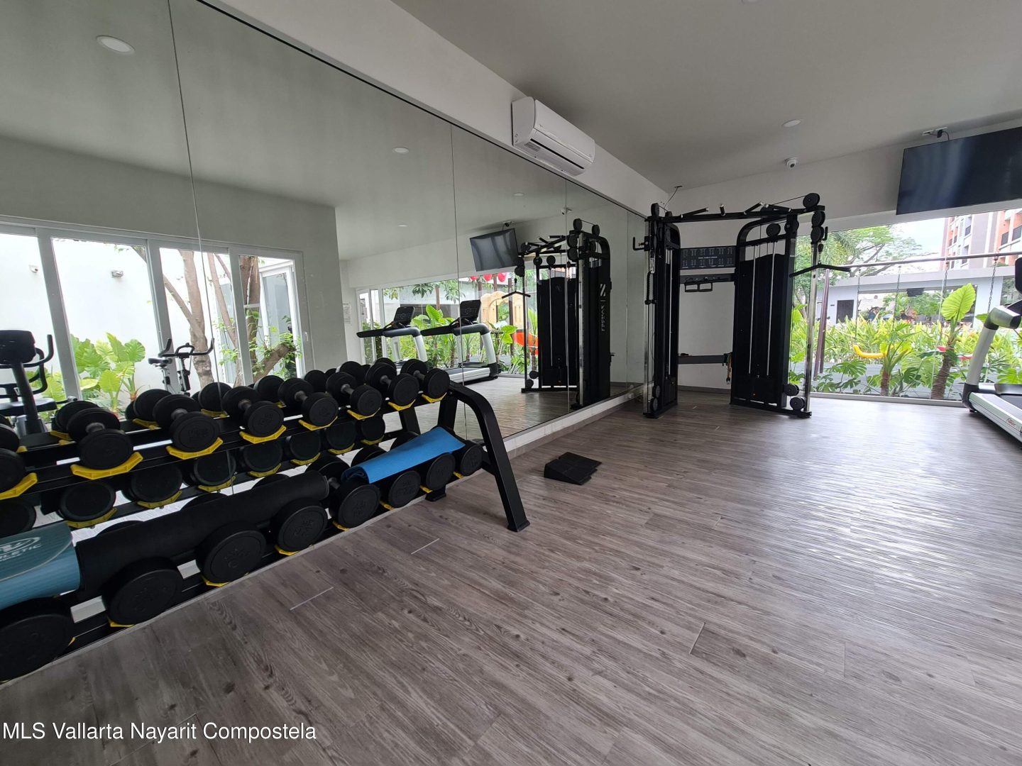 20251031193239578290000000-o